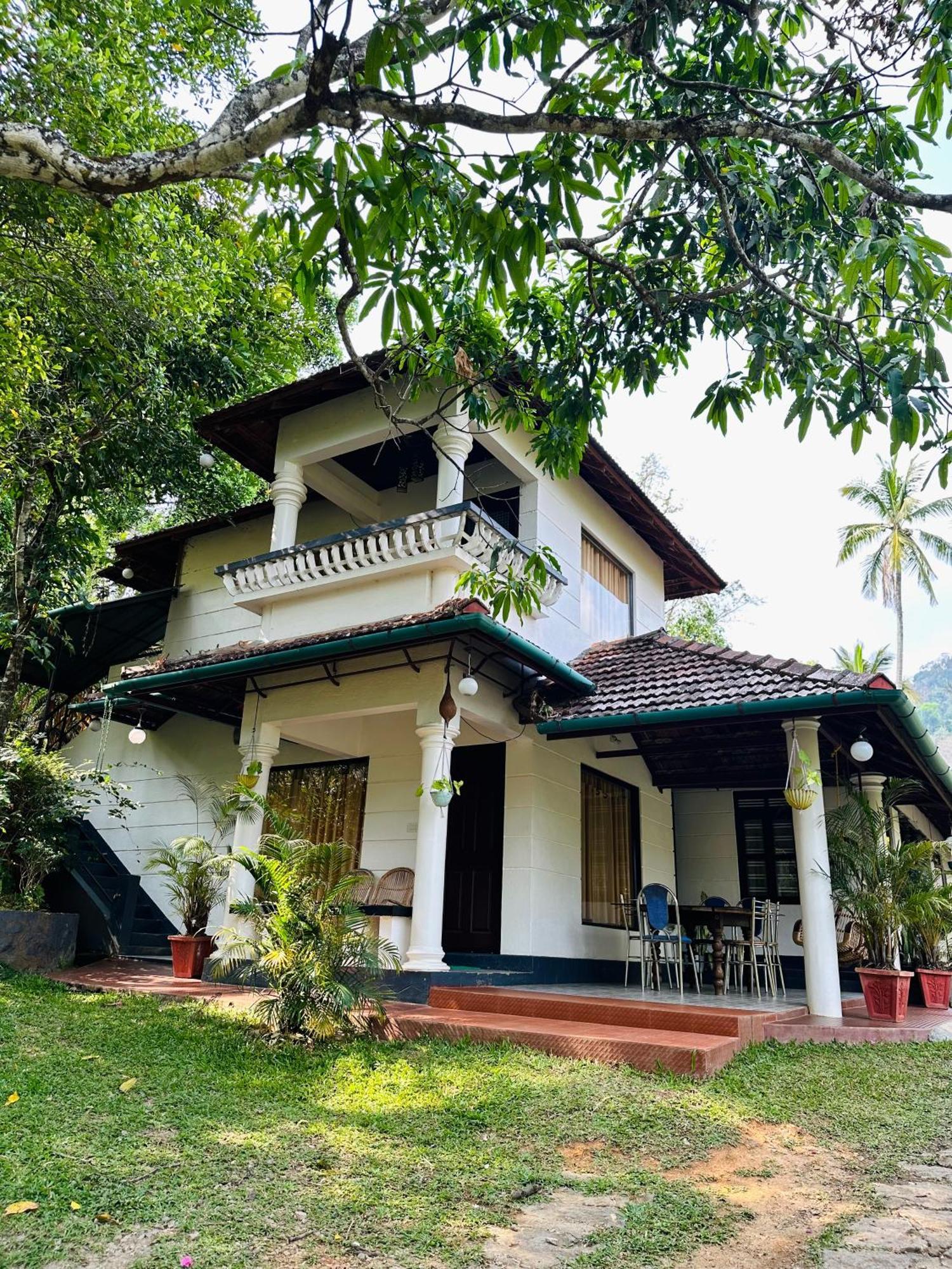 Thoppil Homestay Munnar Extérieur photo
