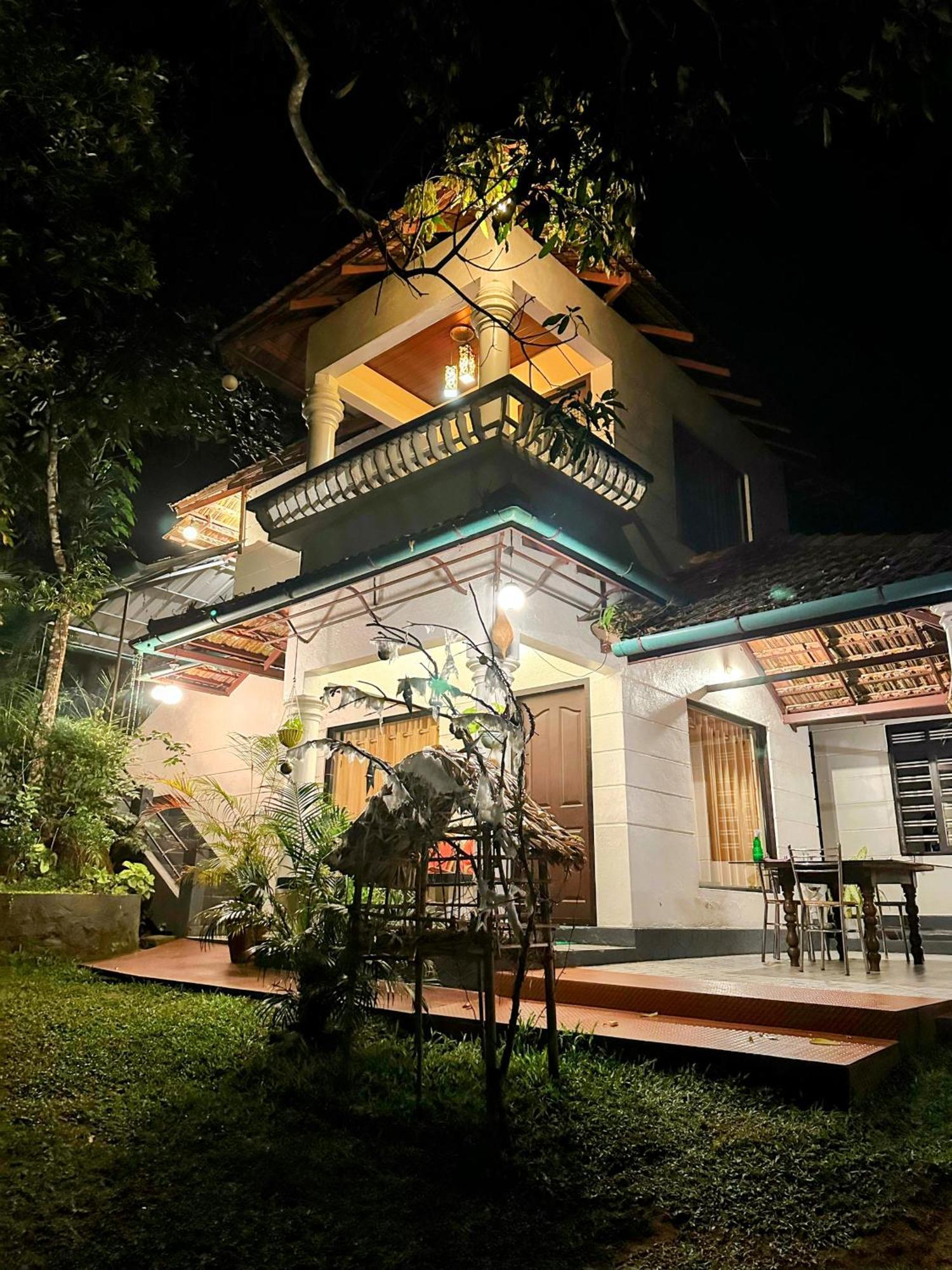 Thoppil Homestay Munnar Extérieur photo